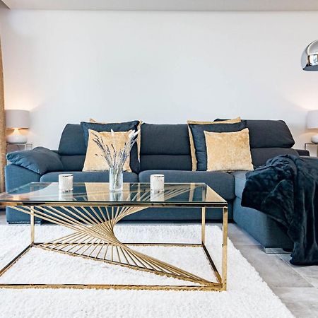 Inf45P- Modern 3 Bed City Apartment Next To Beach Εστεπόνα Εξωτερικό φωτογραφία